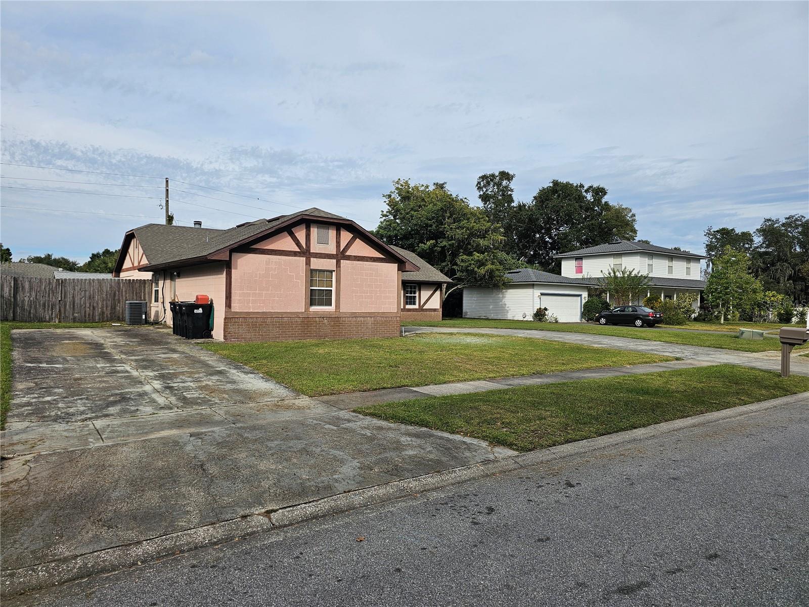 GLENMOOR - Residential