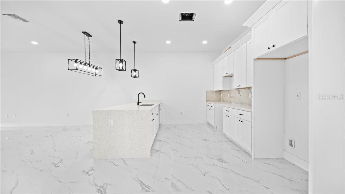 CAPE CORAL - Residential Income