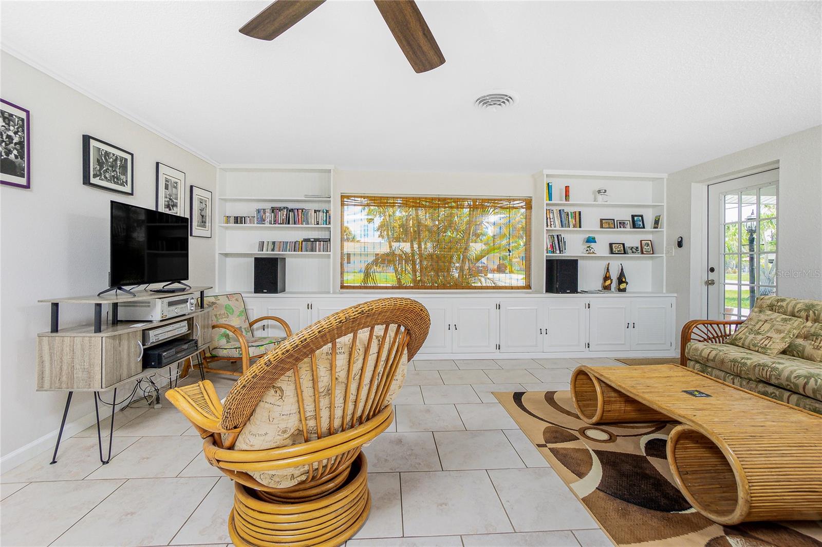 BREEZEWOOD MANOR - Residential