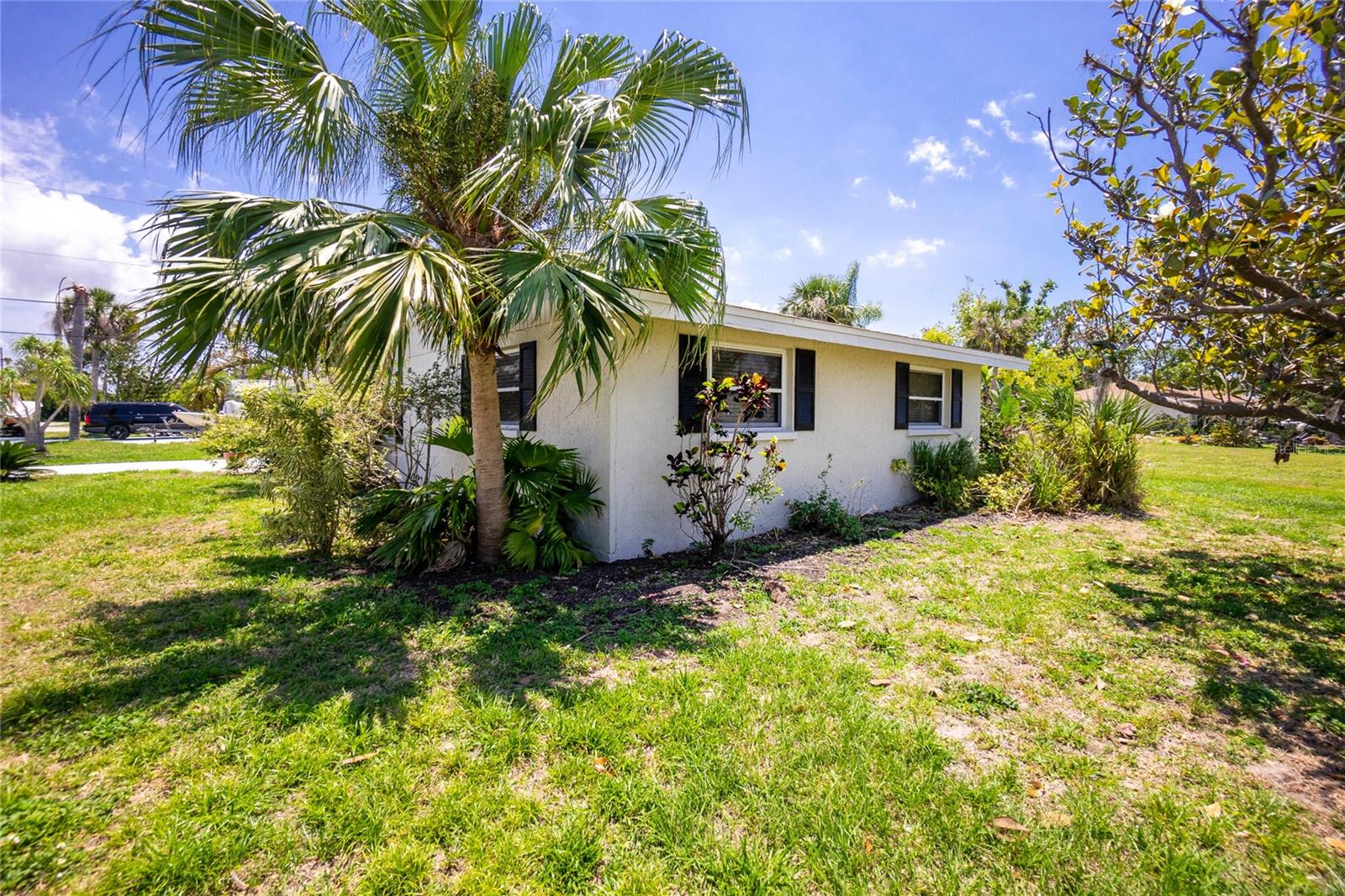 BREEZEWOOD MANOR - Residential