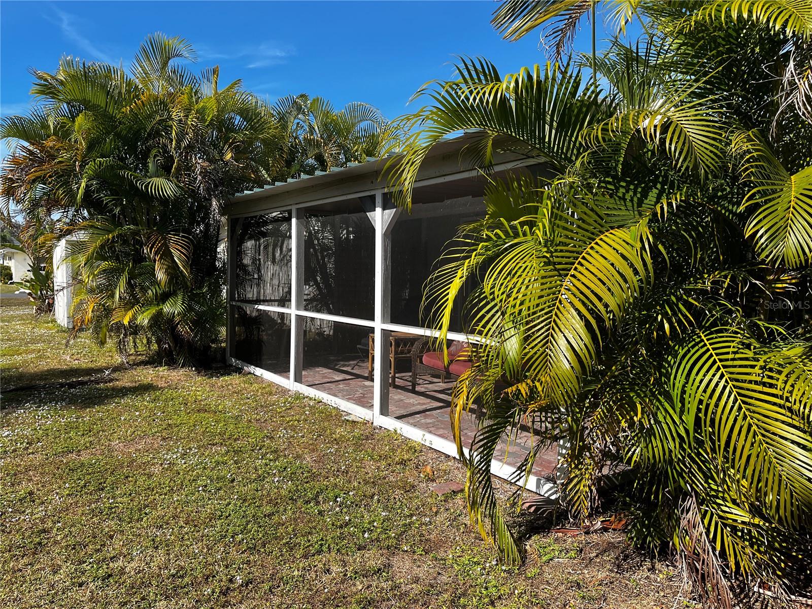 BREEZEWOOD MANOR - Residential