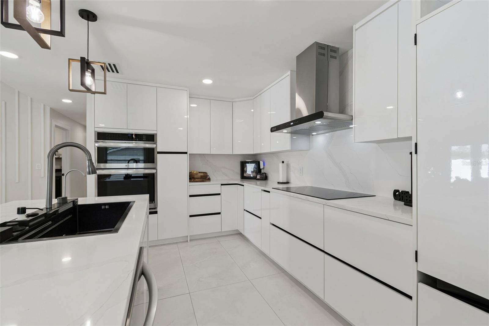 SUNDOWN WOODS - Residential