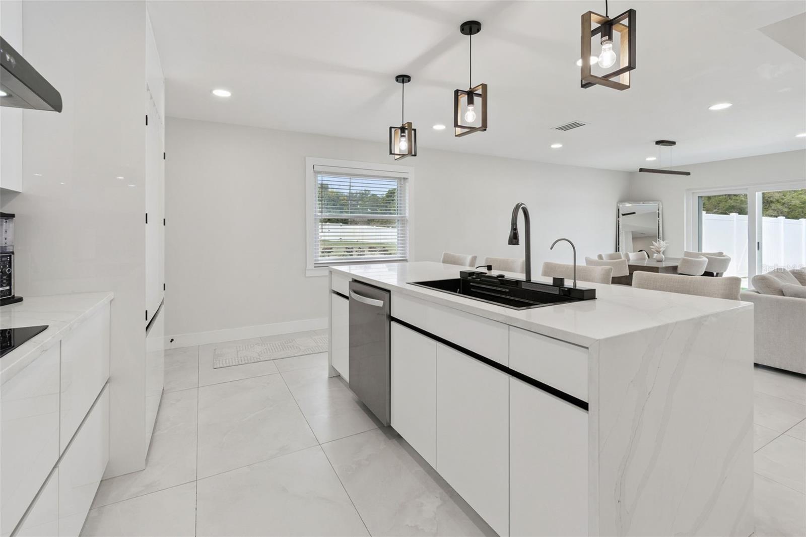 SUNDOWN WOODS - Residential