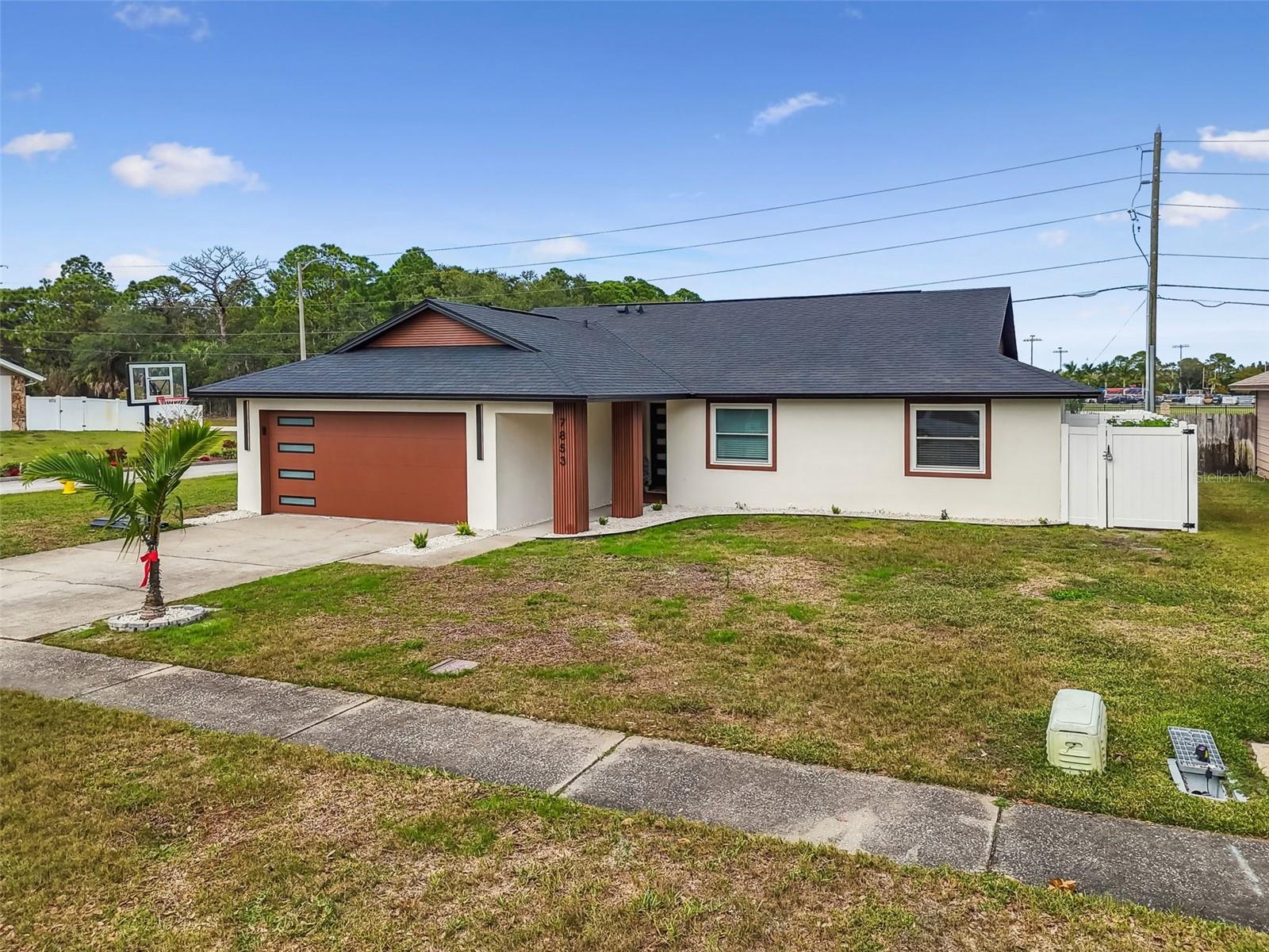 SUNDOWN WOODS - Residential