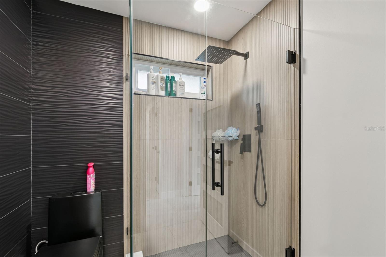 SUNDOWN WOODS - Residential