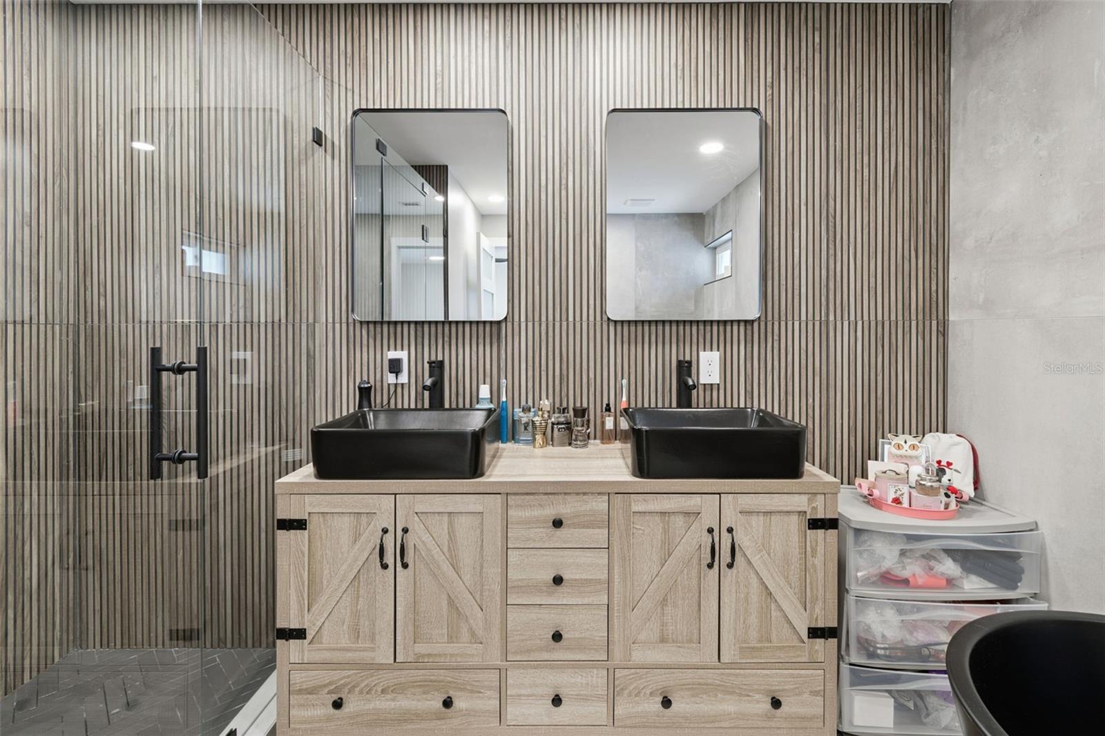 SUNDOWN WOODS - Residential