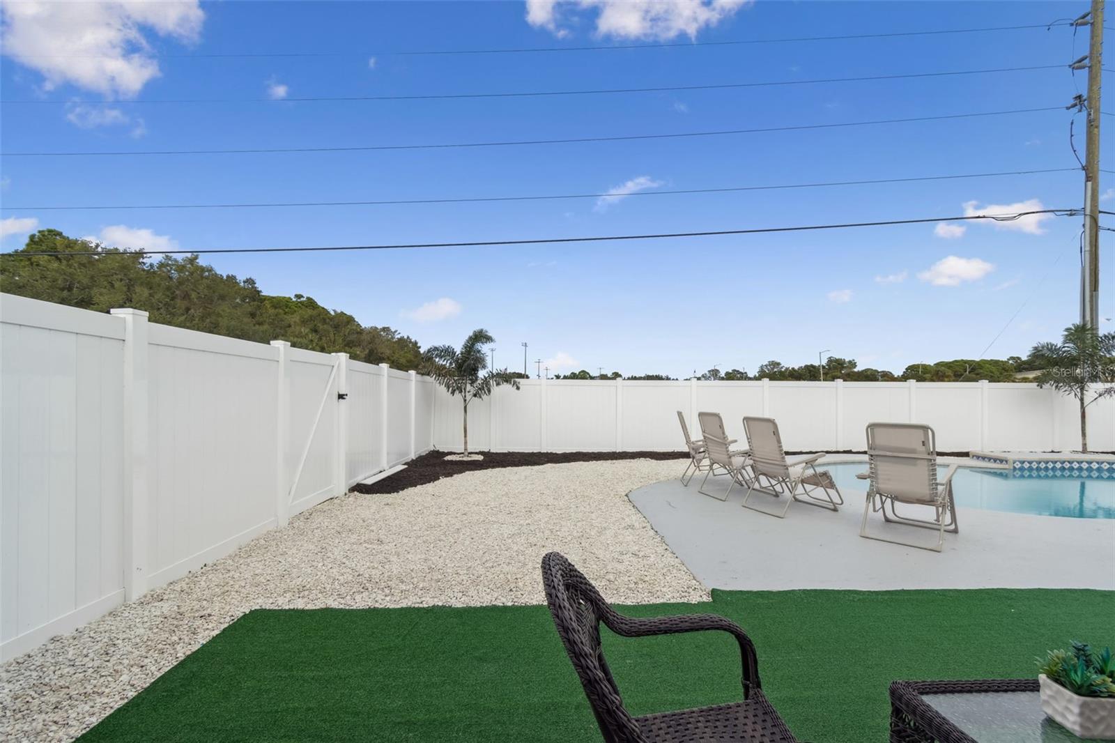 SUNDOWN WOODS - Residential