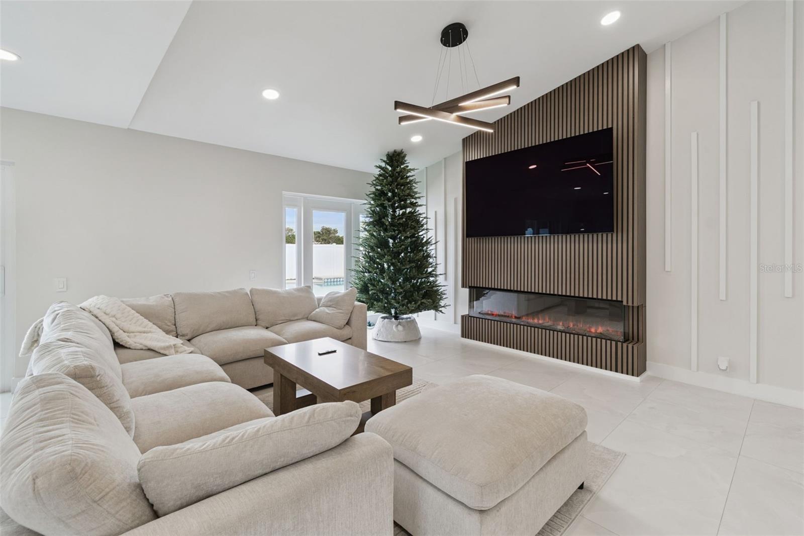 SUNDOWN WOODS - Residential