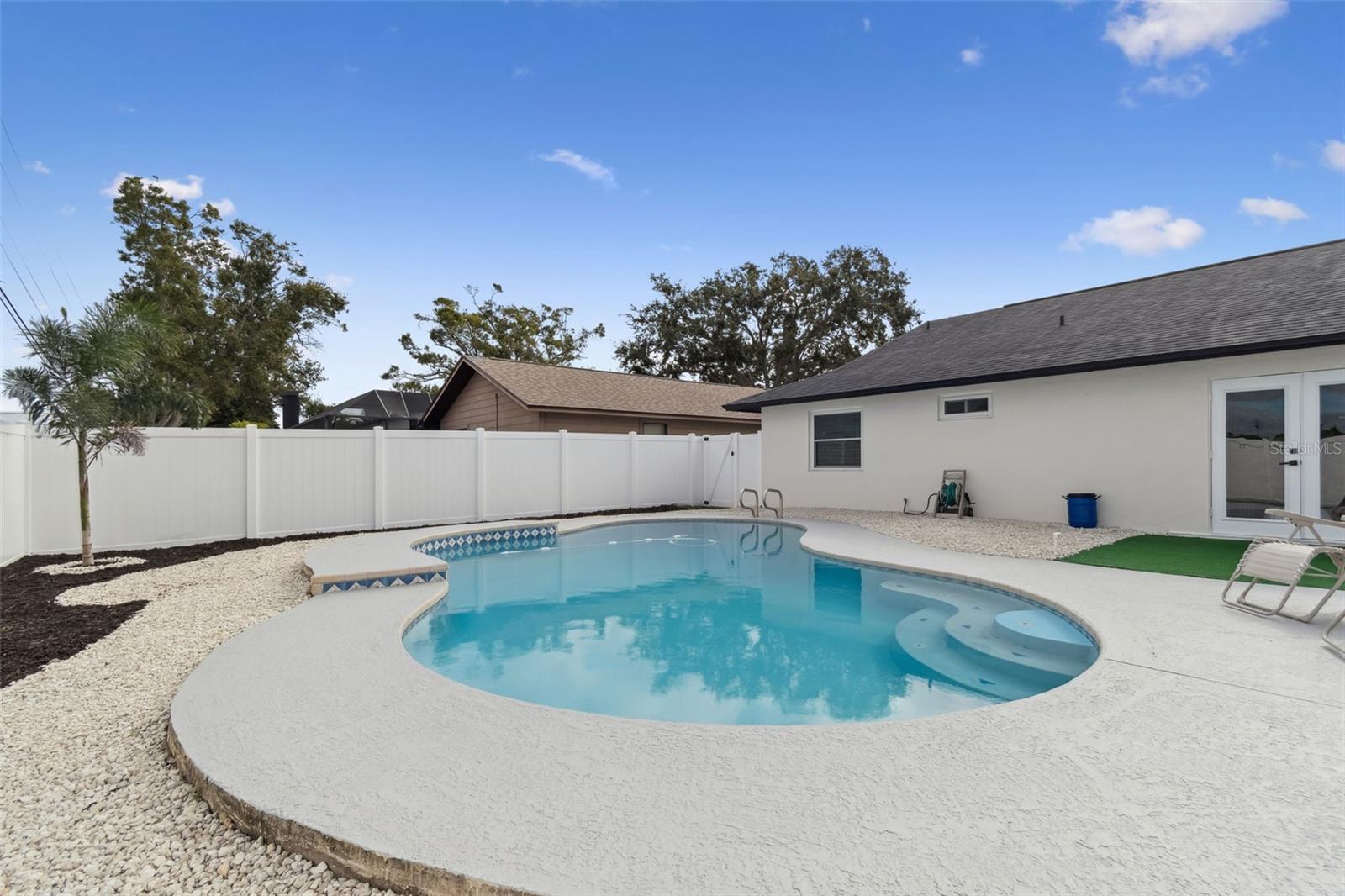 SUNDOWN WOODS - Residential