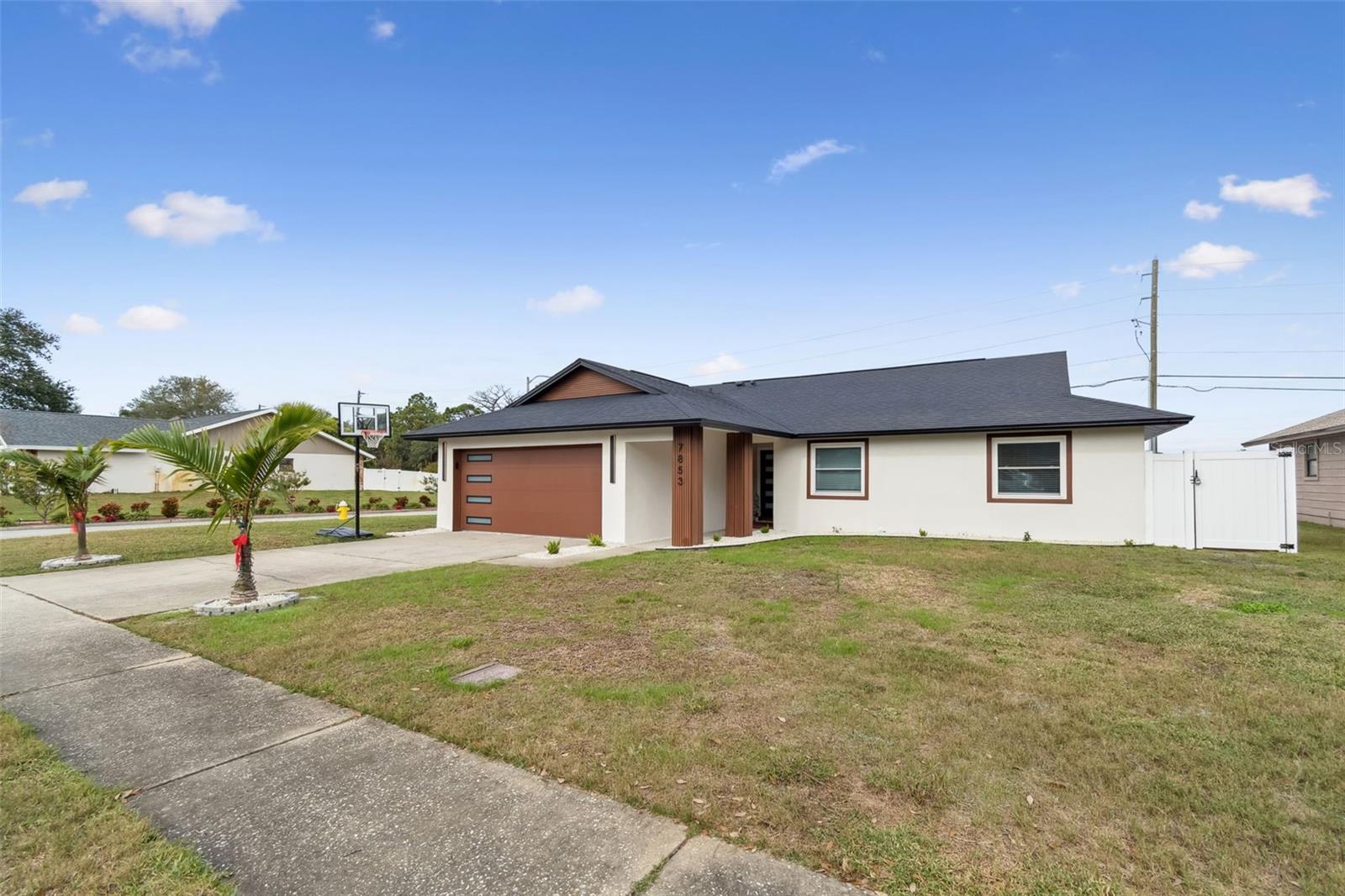 SUNDOWN WOODS - Residential