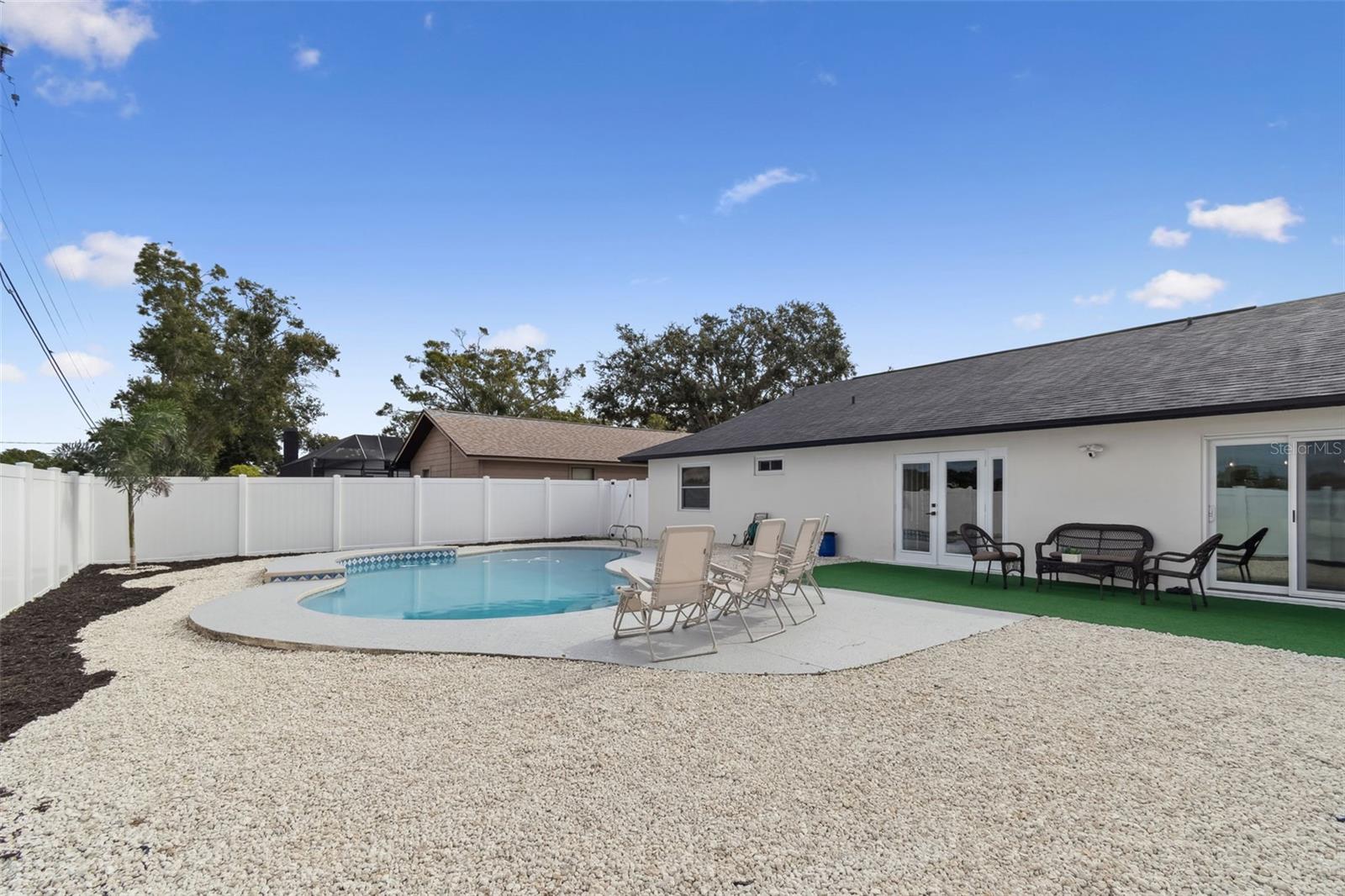 SUNDOWN WOODS - Residential