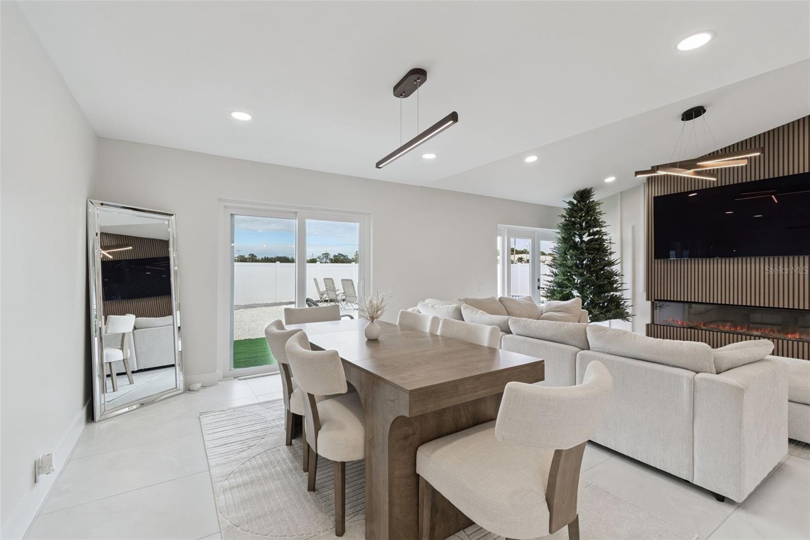 SUNDOWN WOODS - Residential