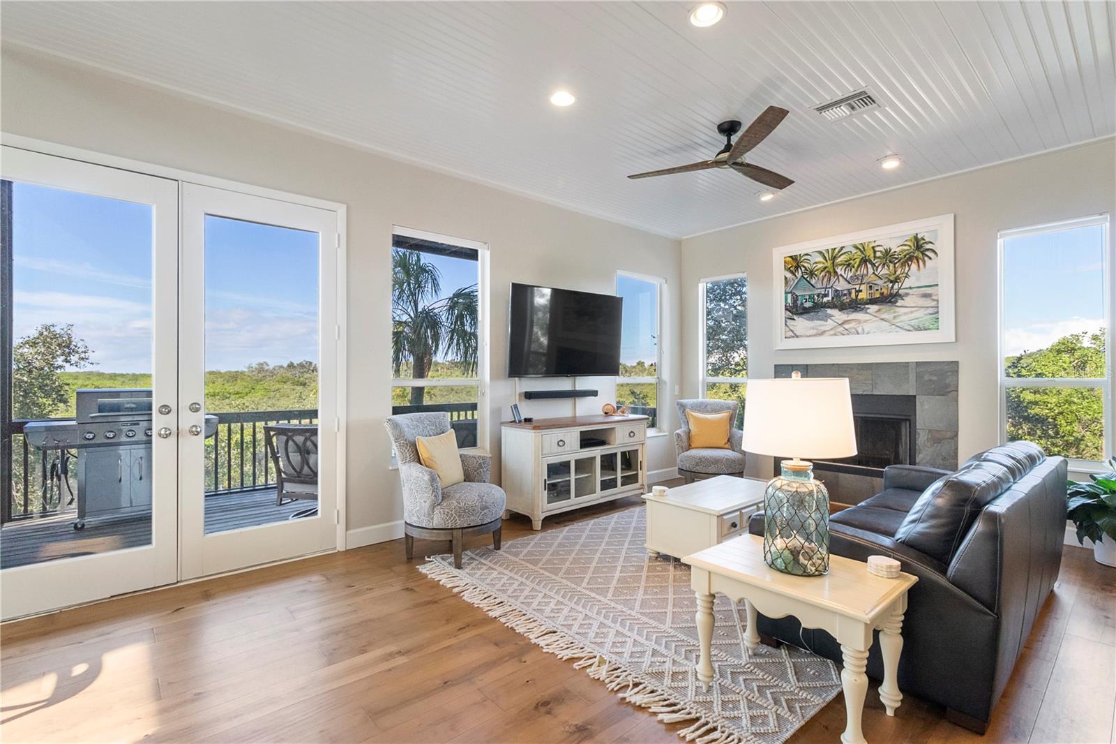 ACREAGE & UNREC - Residential