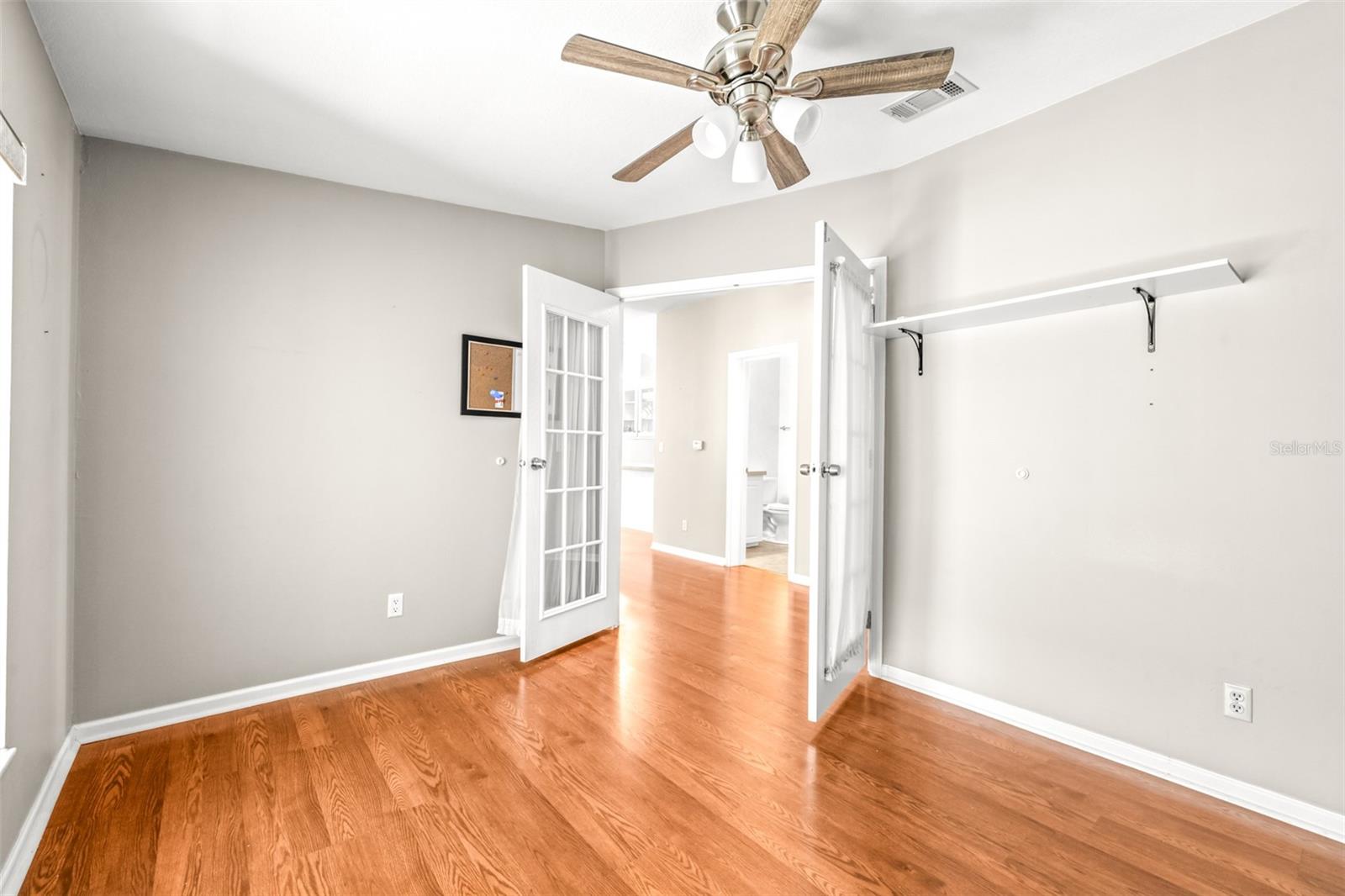 HERITAGE WOOD N LAKES SUB - Residential