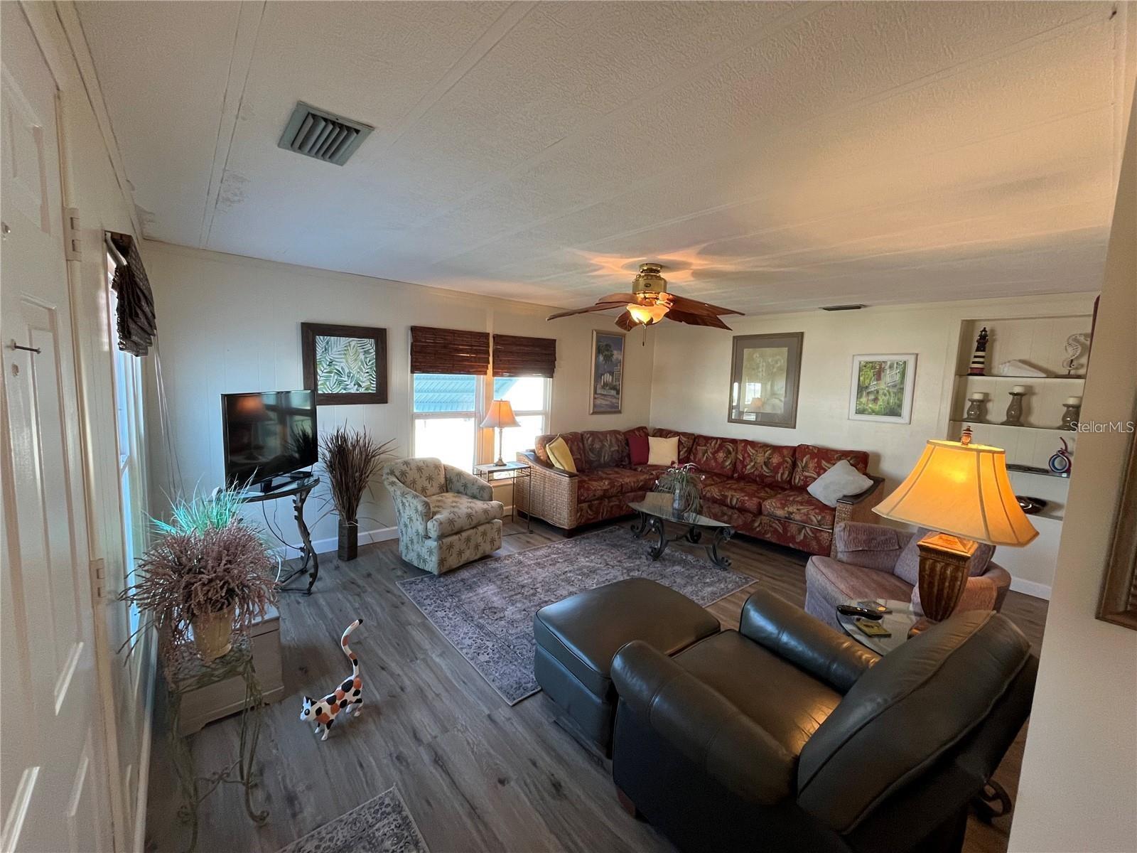 VENICE ISLE - Residential