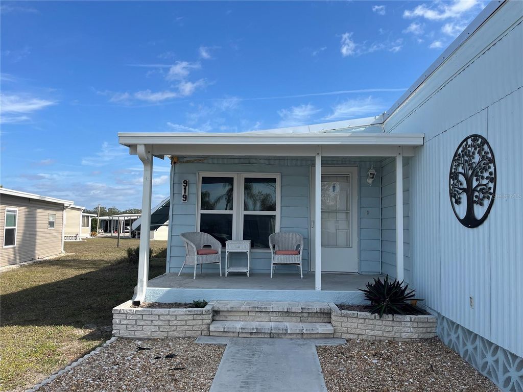 Photo of 919 Cortina Boulevard, Venice, FL 34285 (MLS # N6142345)