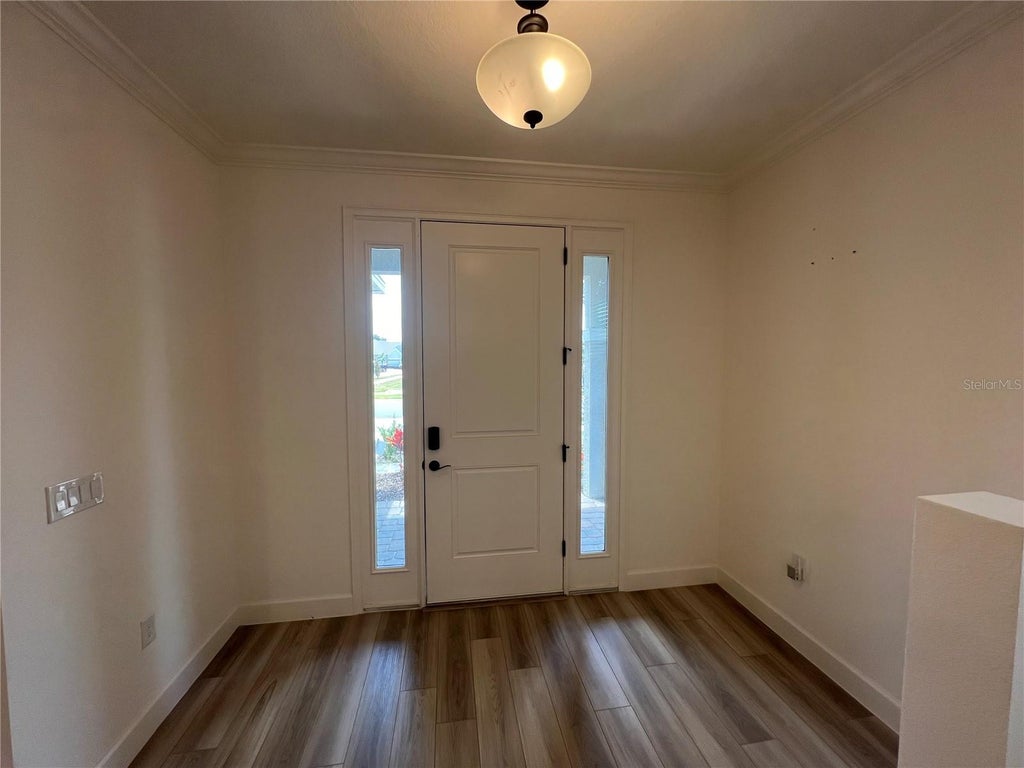 Photo of 931 Signet Drive, Apollo Beach, FL 33572 (MLS # A4699341)