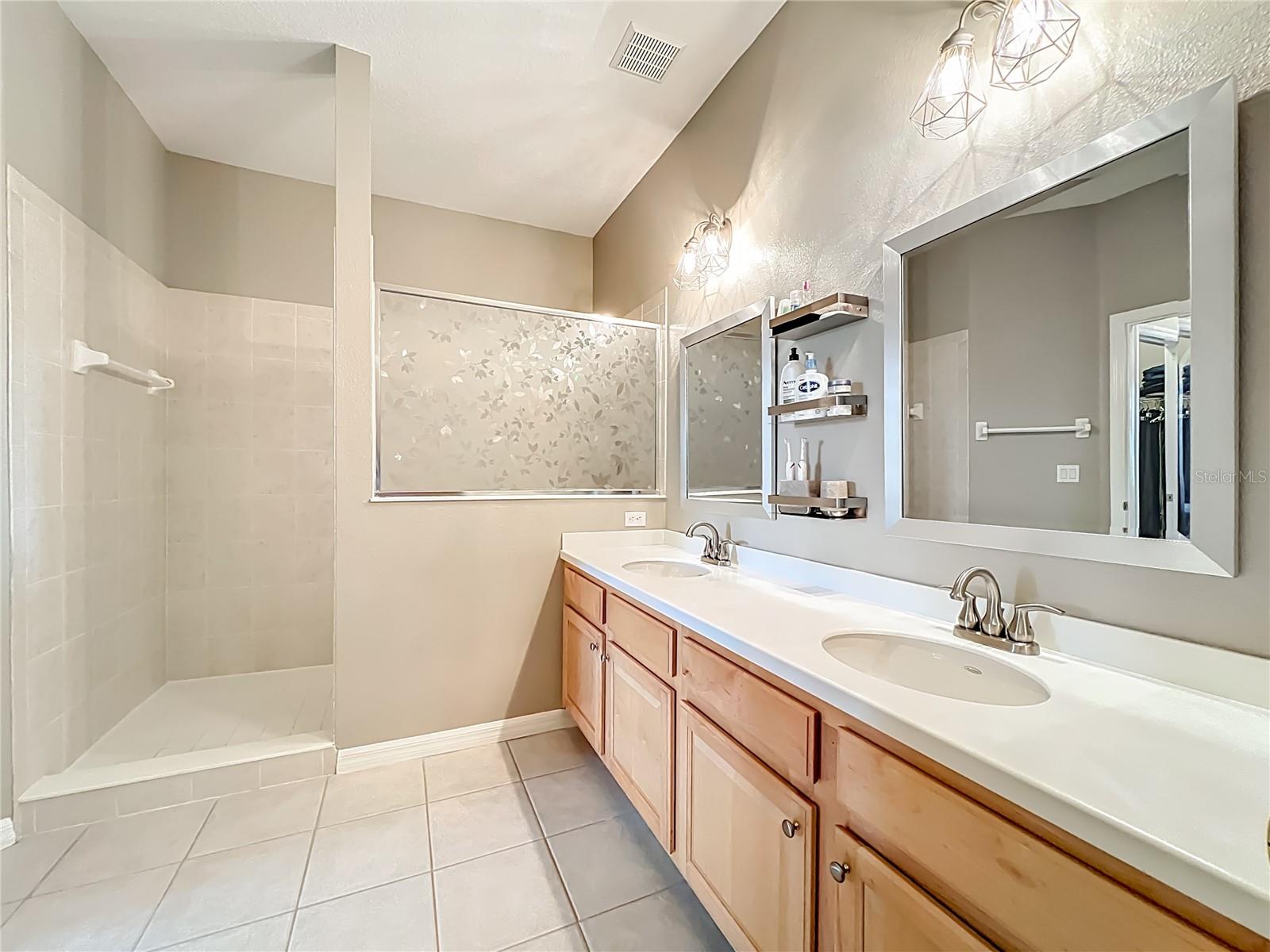 VERANDA I/LK HART - Residential