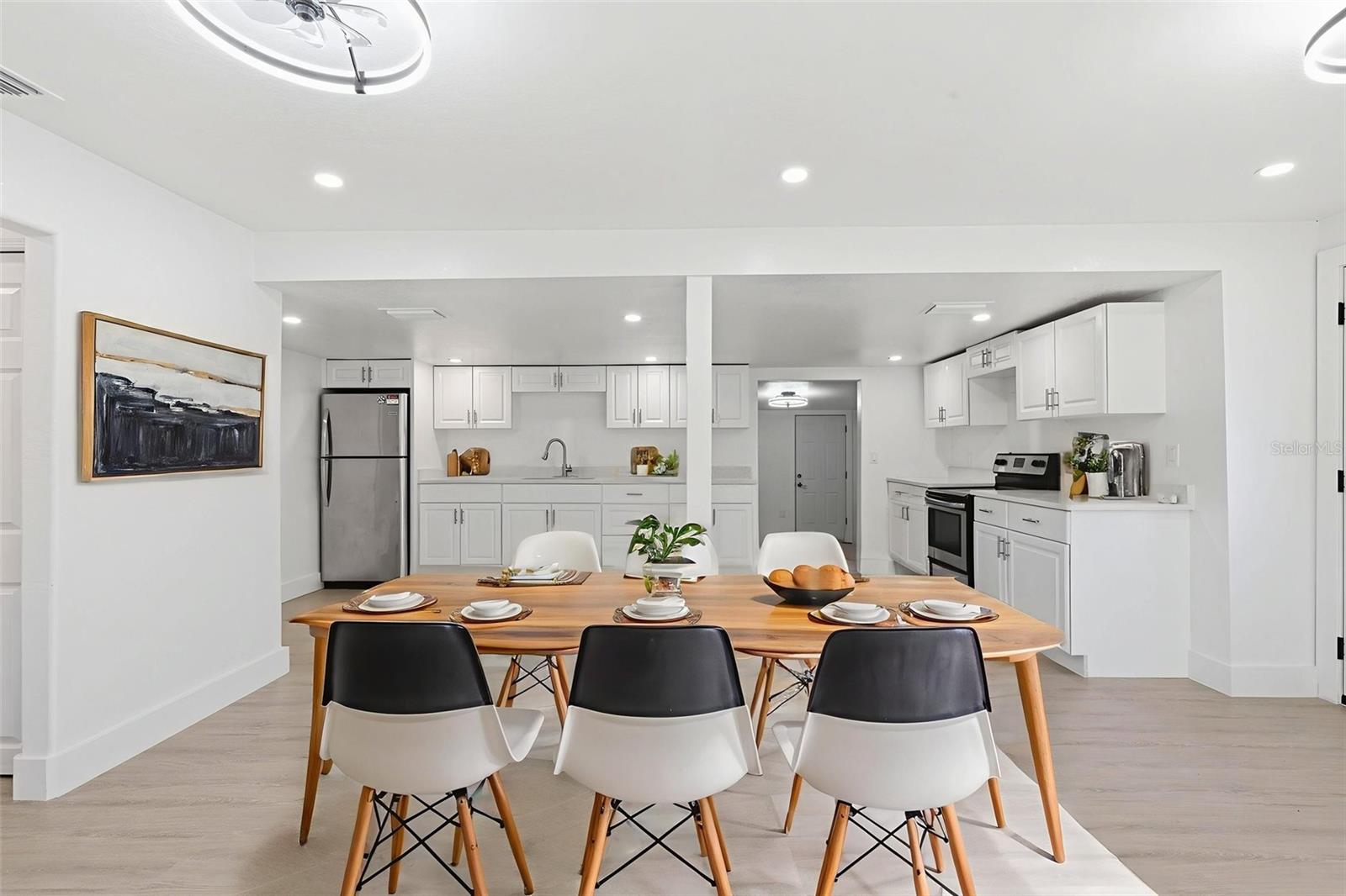 CLEWELL HEIGHTS - Residential