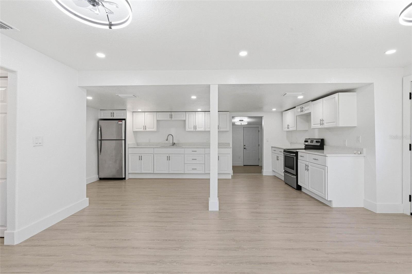 CLEWELL HEIGHTS - Residential