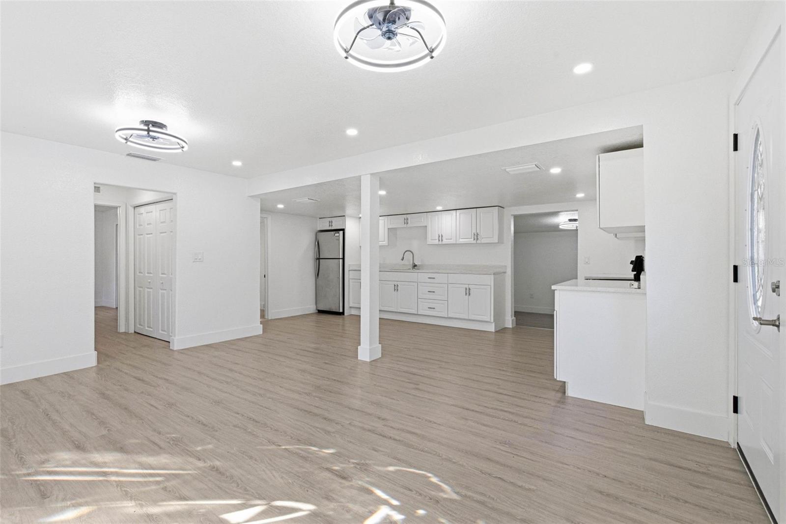 CLEWELL HEIGHTS - Residential