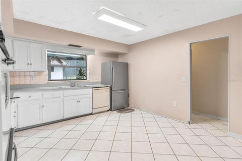 Tiny photo for 2500 Urick Street, Fruitland Park, FL 34731 (MLS # G5112208)