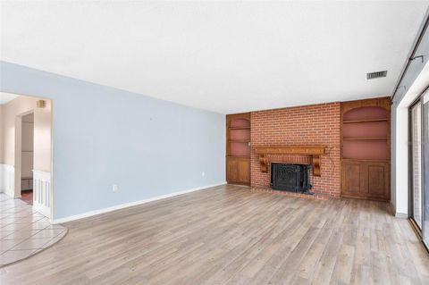 Tiny photo for 2500 Urick Street, Fruitland Park, FL 34731 (MLS # G5112208)
