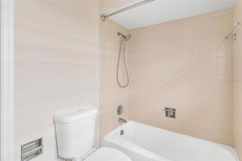 Tiny photo for 2500 Urick Street, Fruitland Park, FL 34731 (MLS # G5112208)