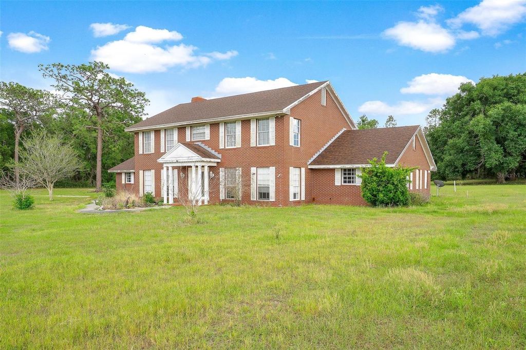 Photo of 2500 Urick Street, Fruitland Park, FL 34731 (MLS # G5112208)