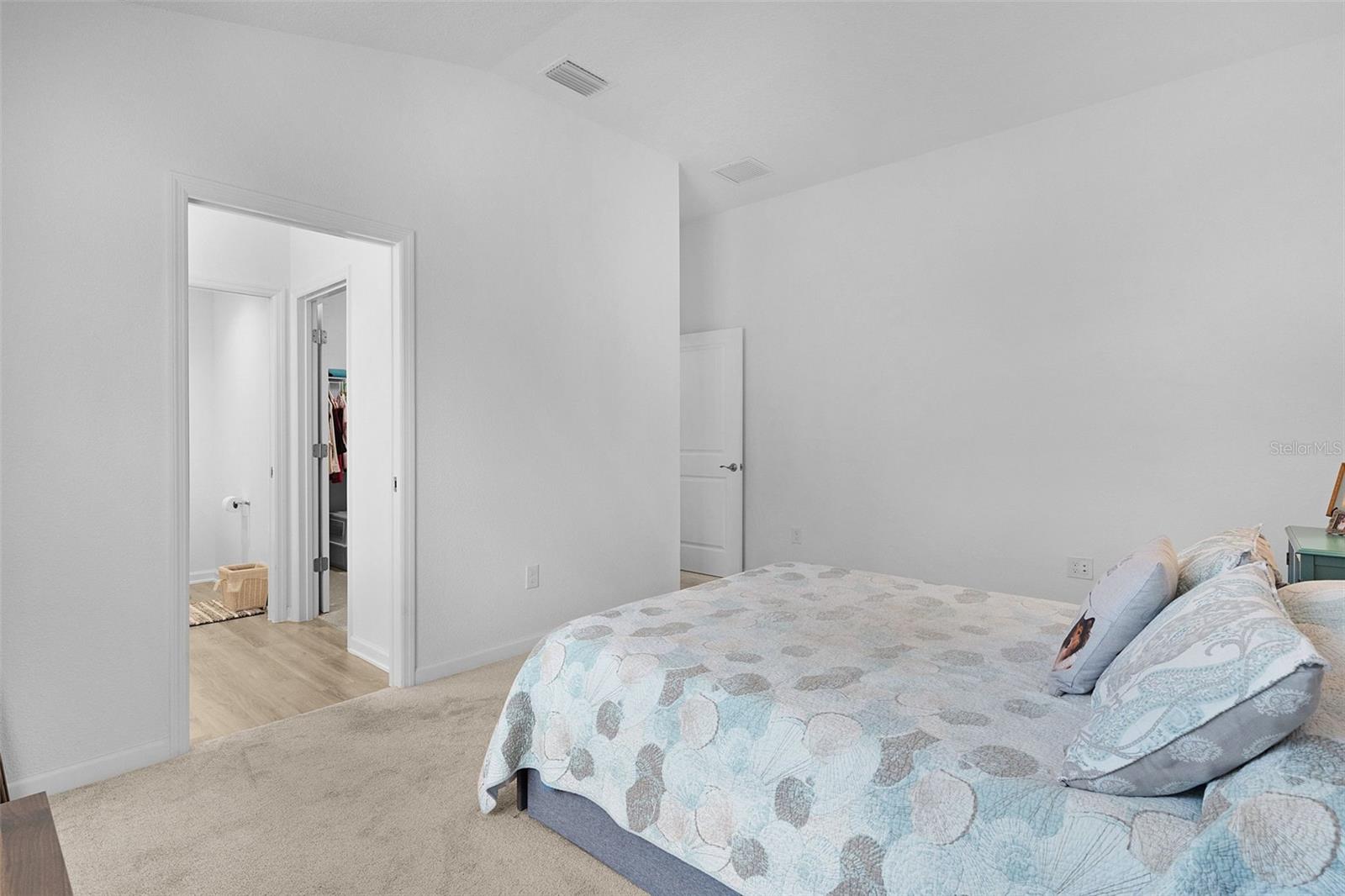 VILLAGES/WEST LAKE - Residential