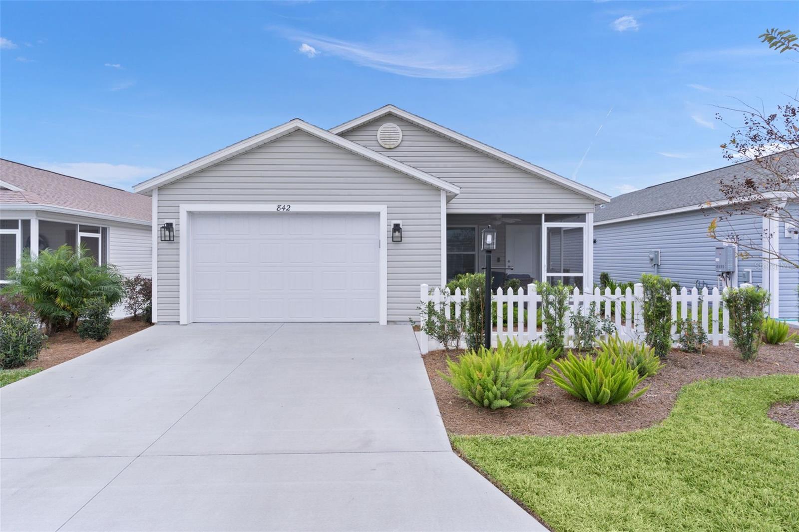 VILLAGES/WEST LAKE - Residential