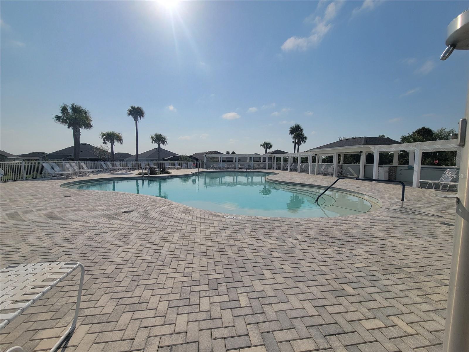 VILLAGES/WEST LAKE - Residential