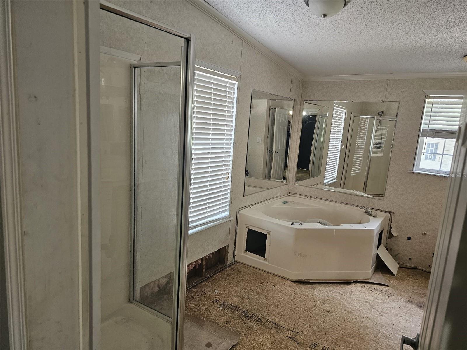 MOBILE HOME MDWS - Residential