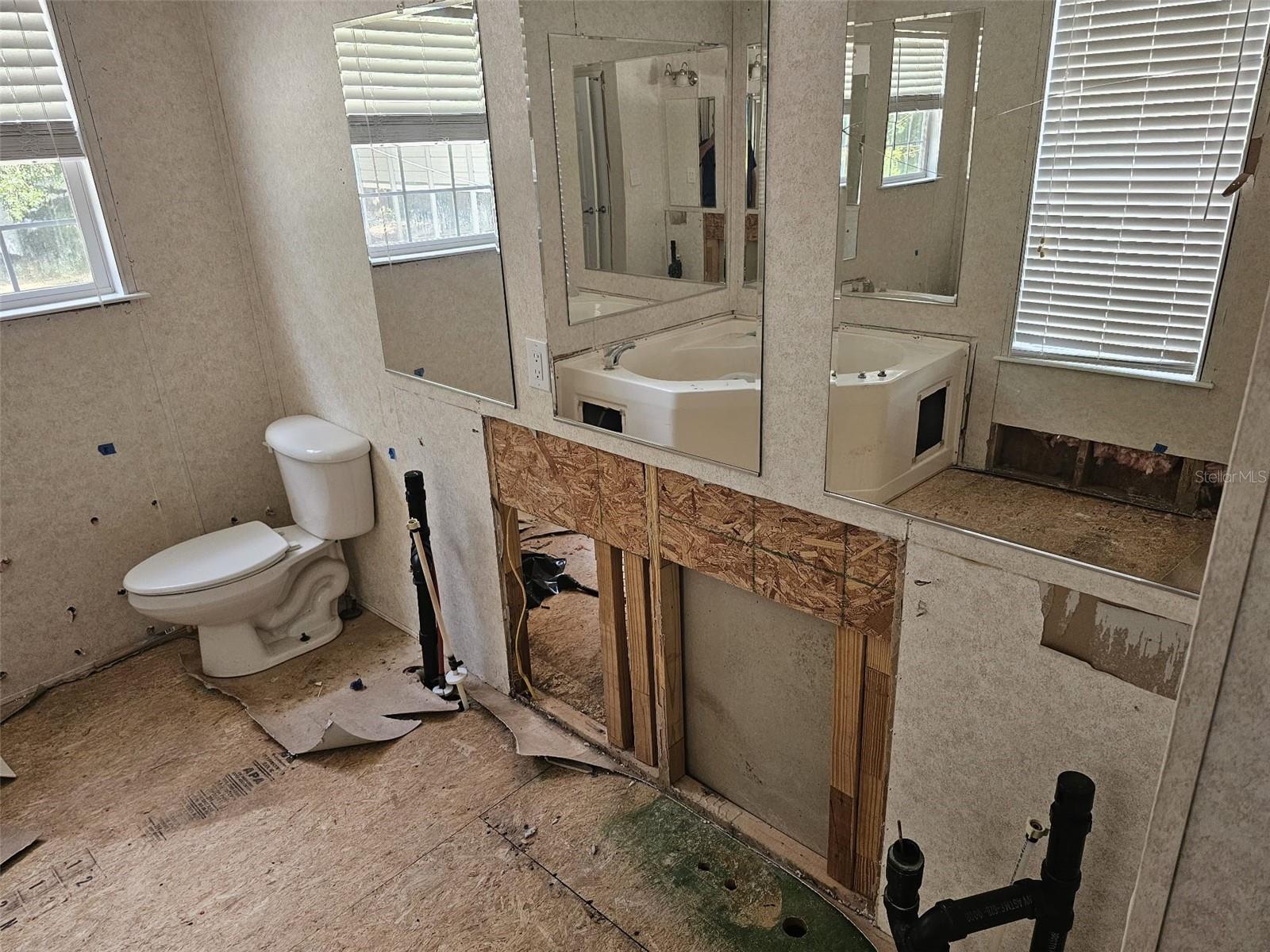 MOBILE HOME MDWS - Residential