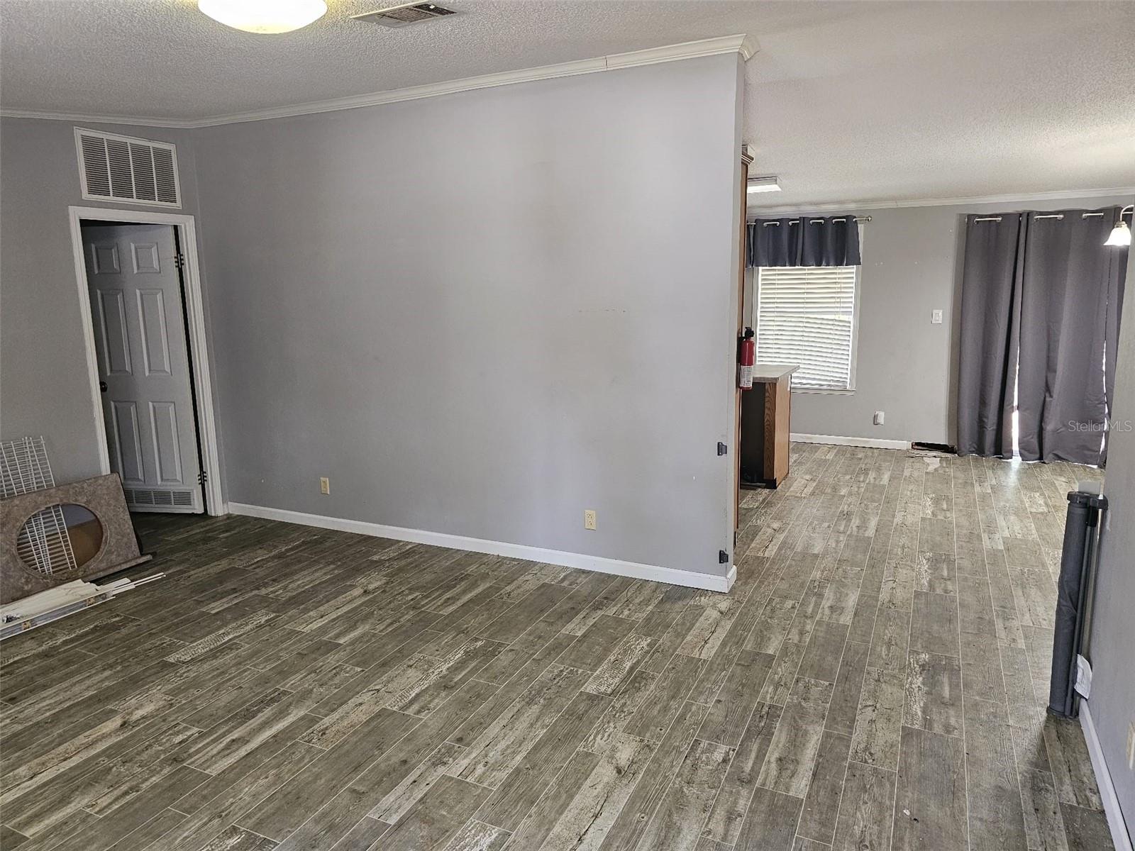MOBILE HOME MDWS - Residential