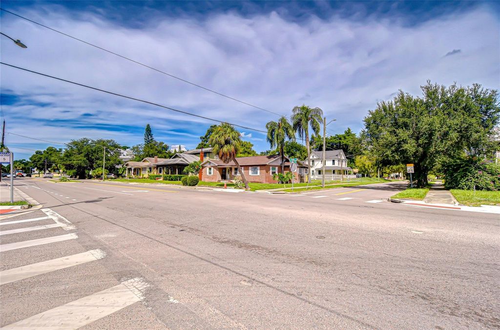 Photo of 408 E Palm Avenue, Tampa, FL 33602 (MLS # TB8432111)