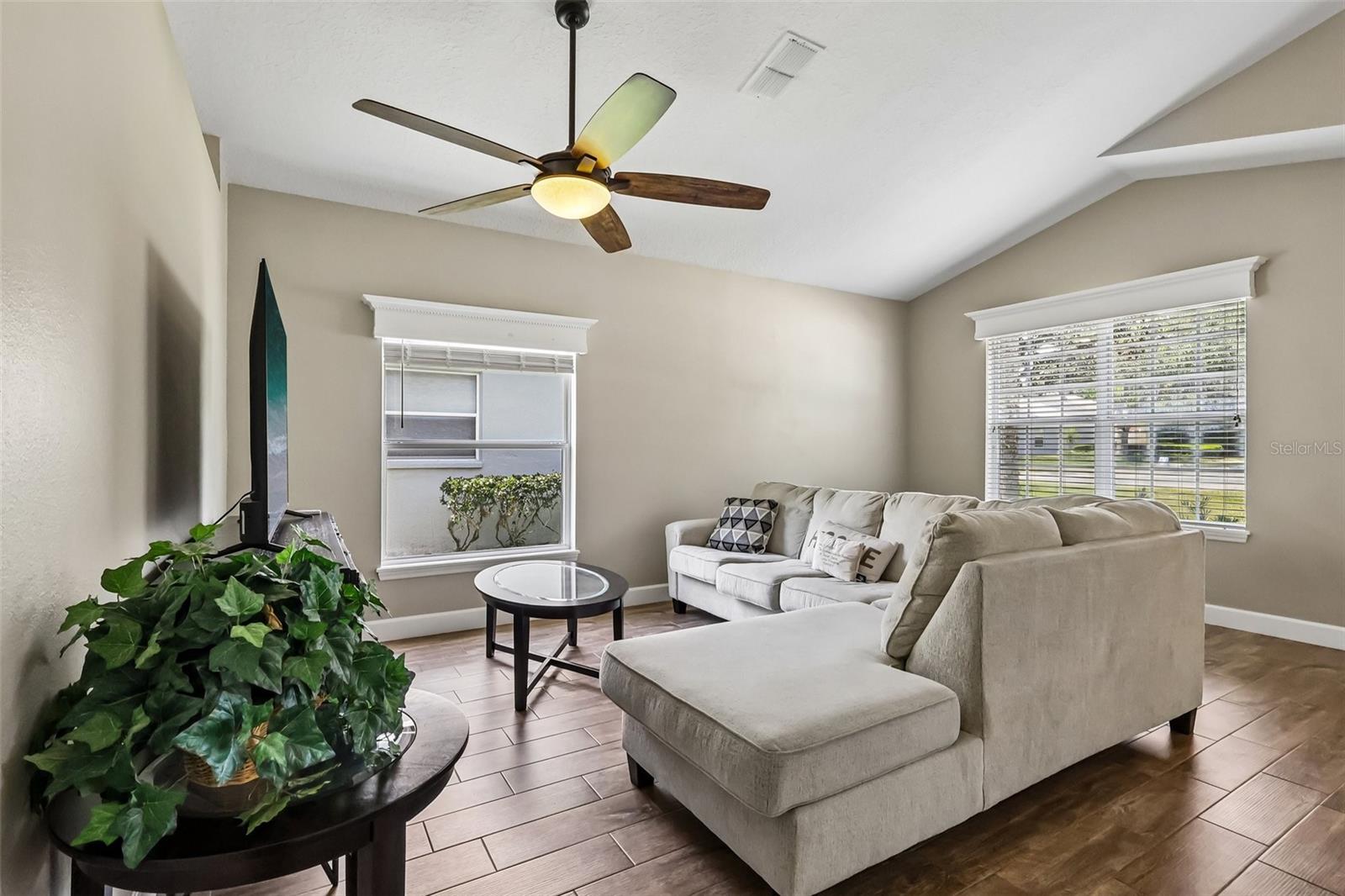 MAGNOLIA PARK - Residential
