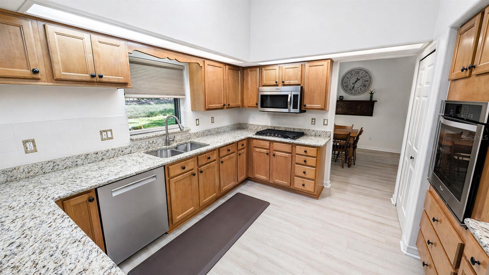 TAVARES ROYAL HARBOR PH 02 LT 179 - Residential