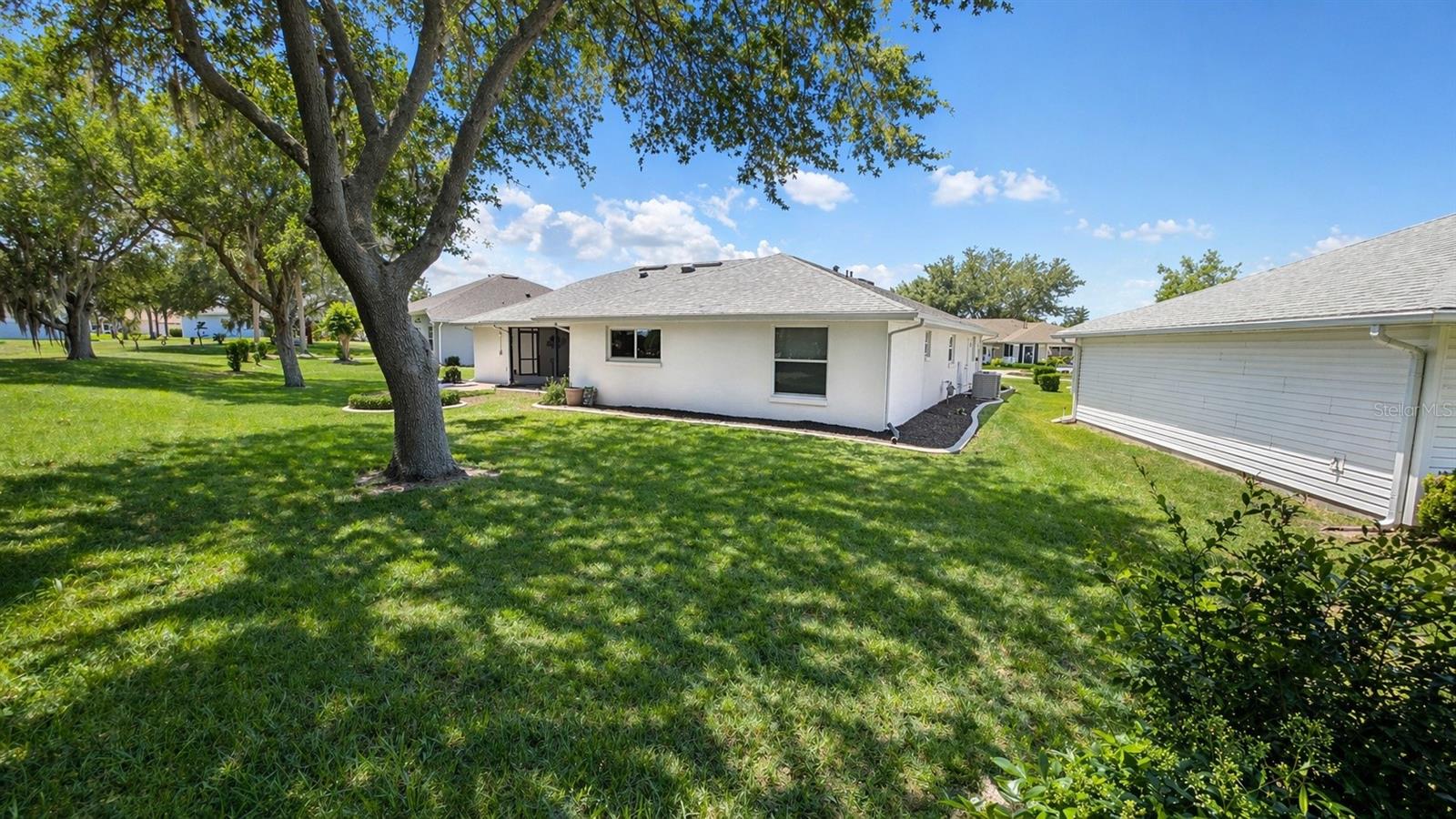 TAVARES ROYAL HARBOR PH 02 LT 179 - Residential