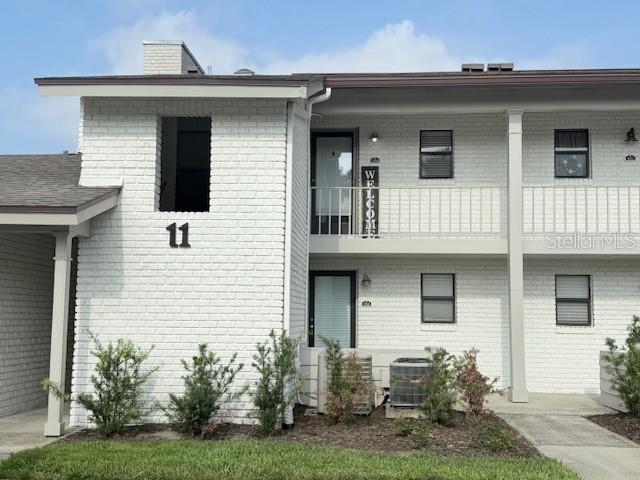 This charming condo is nestled around the sought after Audubon neighborhood! Enjoy your morning coffee at cozy Lobos or Stardust, explore the East End Market for eats and drinks or grab an ice cream sundae at Kelly's. This area has easy access to Baldwin Park, Winter Park, Downtown Orlando, Milk District and Colonial Town. It also has the convenience of access to major expressways. The condo has a screened porch that opens to a lovely garden area with mature landscaping. It is only a few steps for a swim in gated pool area and clubhouse. There are two clubhouse buildings nestled in the community with lake views.