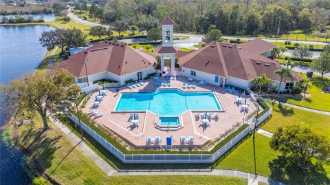 A home in LAKELAND