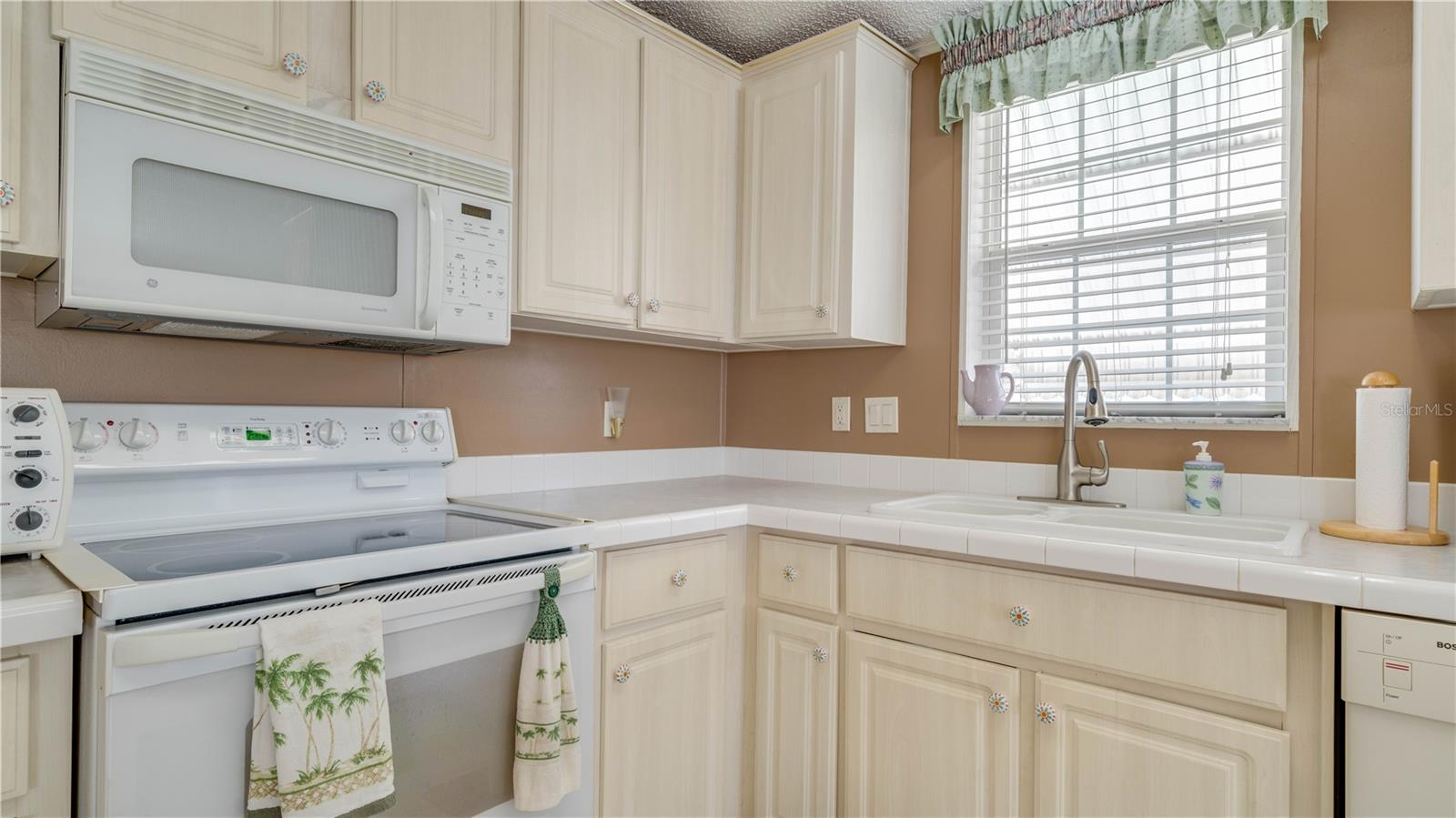 137 AMBLE DRIVE