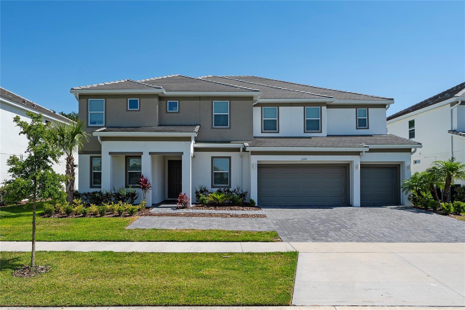 Under contract-accepting backup offers. Incredible investment opportunity in the heart of Kissimmee! This spacious property features 15 bedrooms and 15 bathrooms, perfect for short-term rentals or a large group retreat. Located just minutes from Central Florida’s world-famous attractions, dining, shopping, and entertainment.
Enjoy a low HOA of only $250/month and no CDD fees! Property dimensions are approximate and should be verified by the buyer.
Don't miss out on this rare find with unmatched rental potential and an unbeatable location!