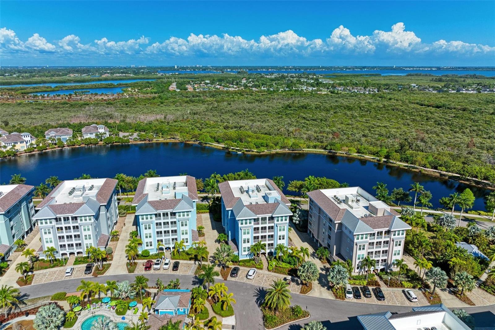 MARINA WALK ON ONE PARTICULAR HARBOUR - Residential