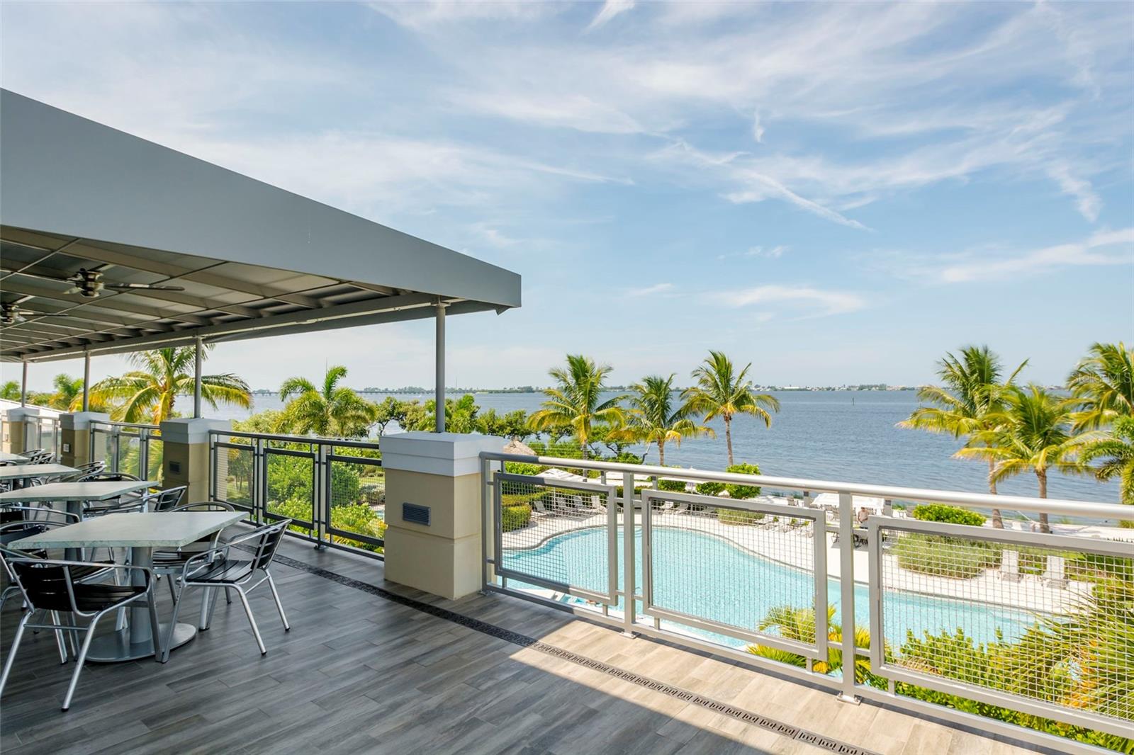 MARINA WALK ON ONE PARTICULAR HARBOUR - Residential