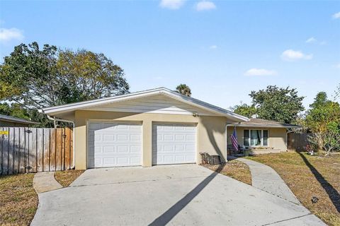 Photo of 108 River Heights Drive, Cocoa, FL 32922 (MLS # O6379474)
