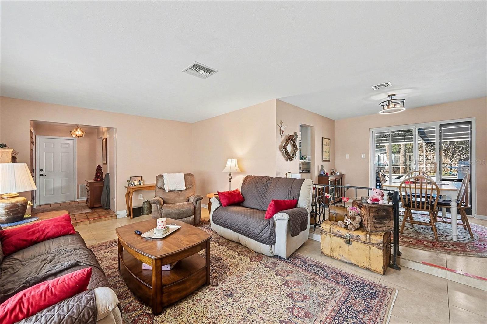 RIVER HEIGHTS - Residential