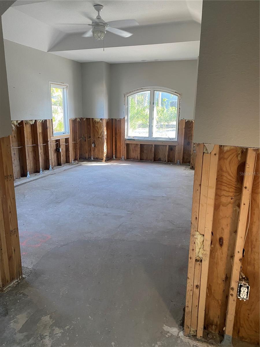 BAY ISLAND - Residential