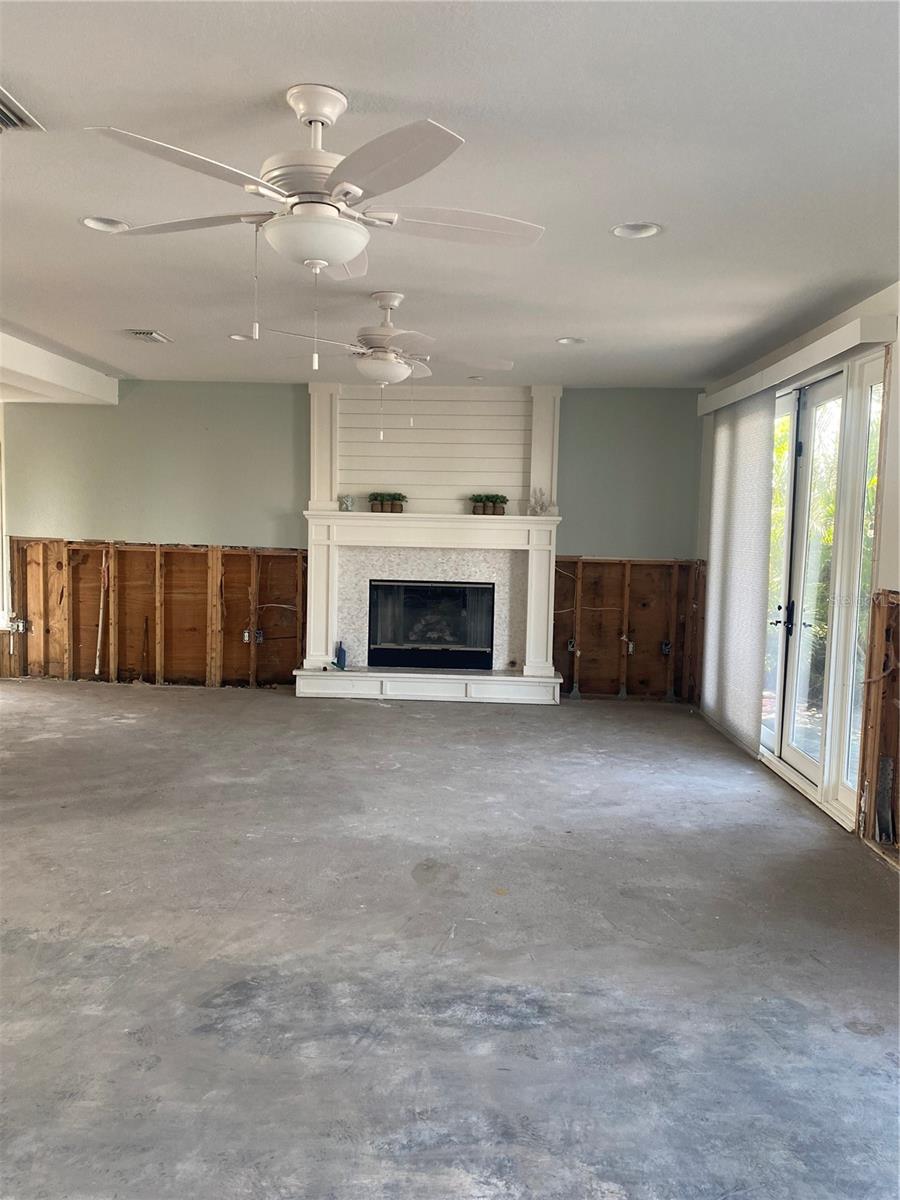 BAY ISLAND - Residential