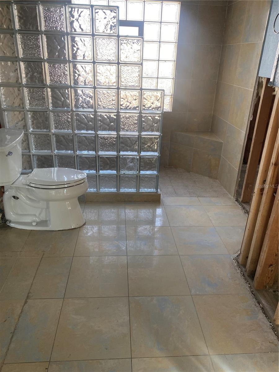 BAY ISLAND - Residential